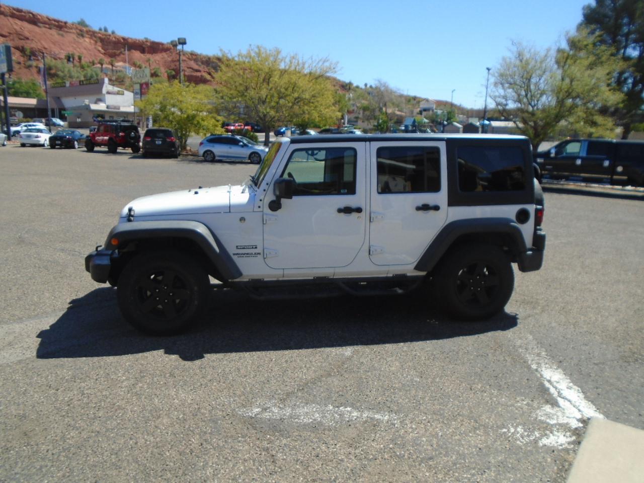 Jeep Wrangler Unlimited Sport 4WD 2017