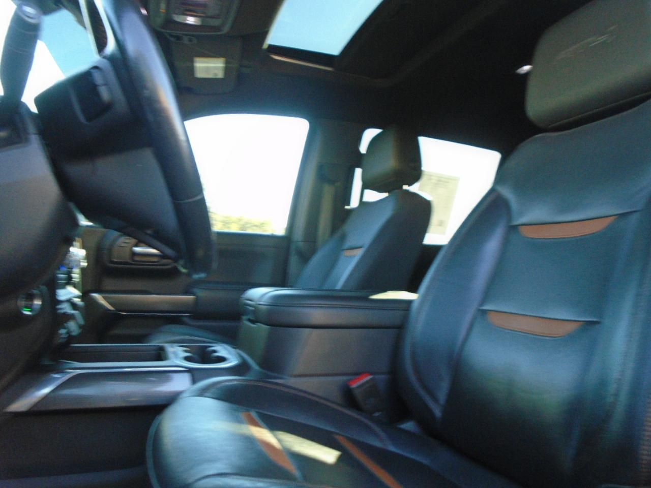 GMC Sierra 1500 AT4 Crew Cab Short Box 4WD 2021
