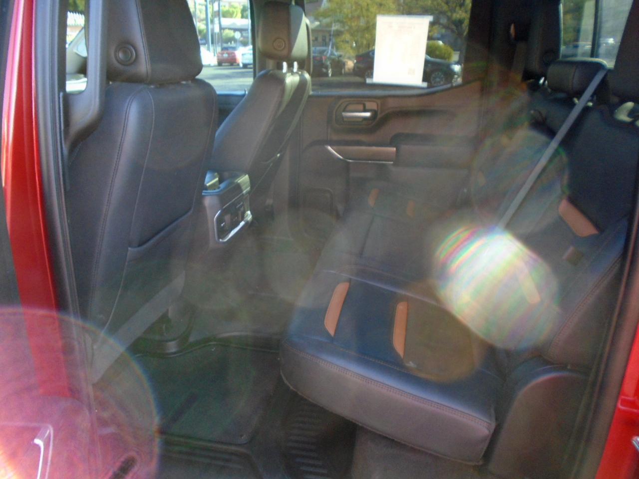 GMC Sierra 1500 AT4 Crew Cab Short Box 4WD 2021