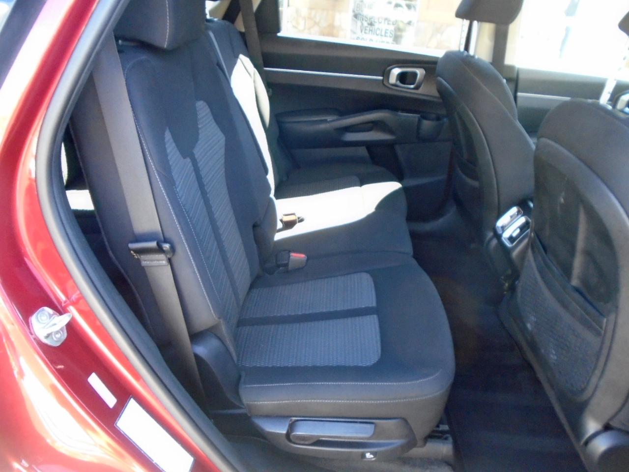 Kia Sorento LX 2WD 2022