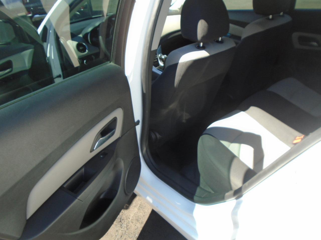 Chevrolet Cruze Limited LS Manual 2016