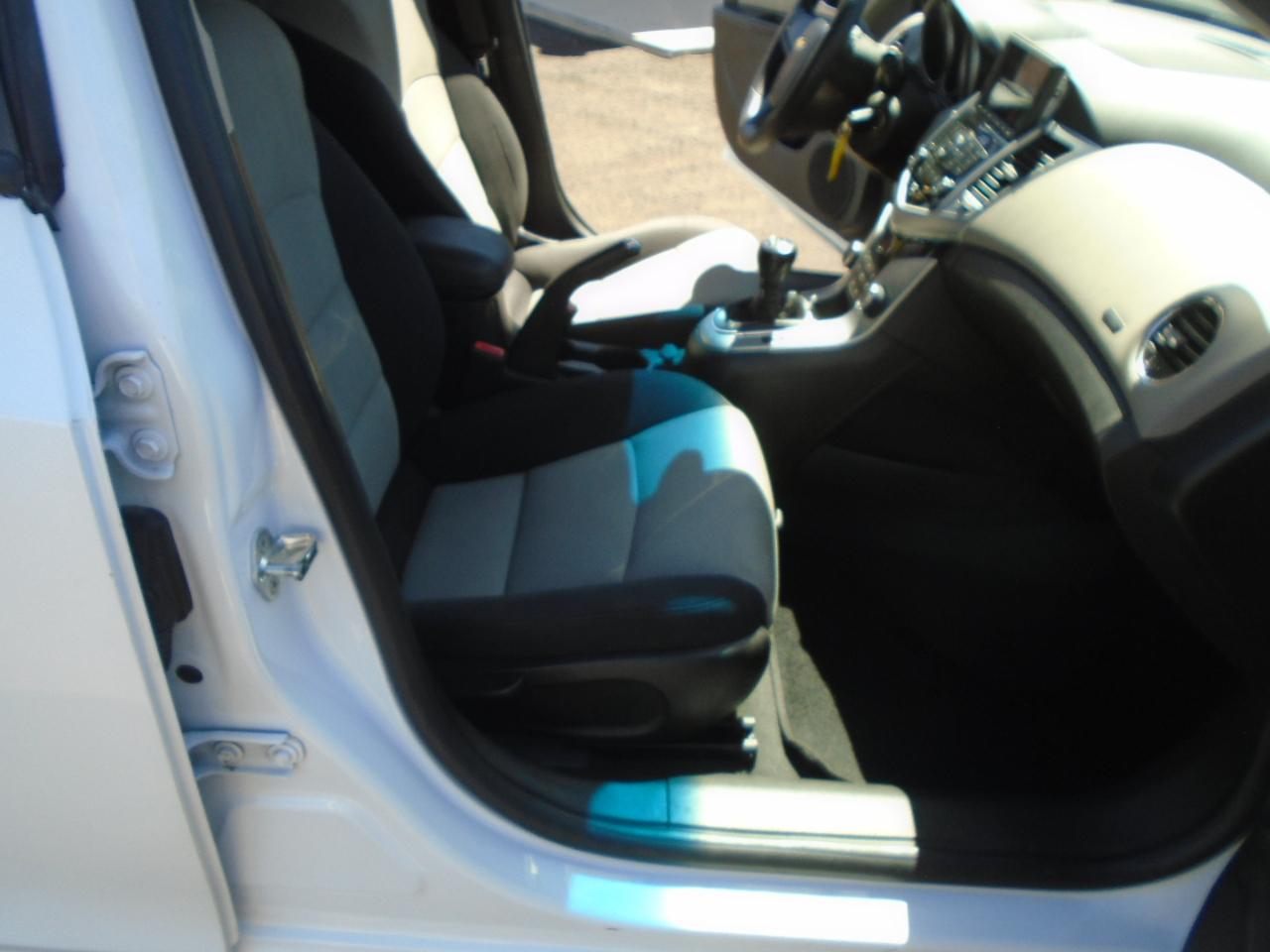 Chevrolet Cruze Limited LS Manual 2016