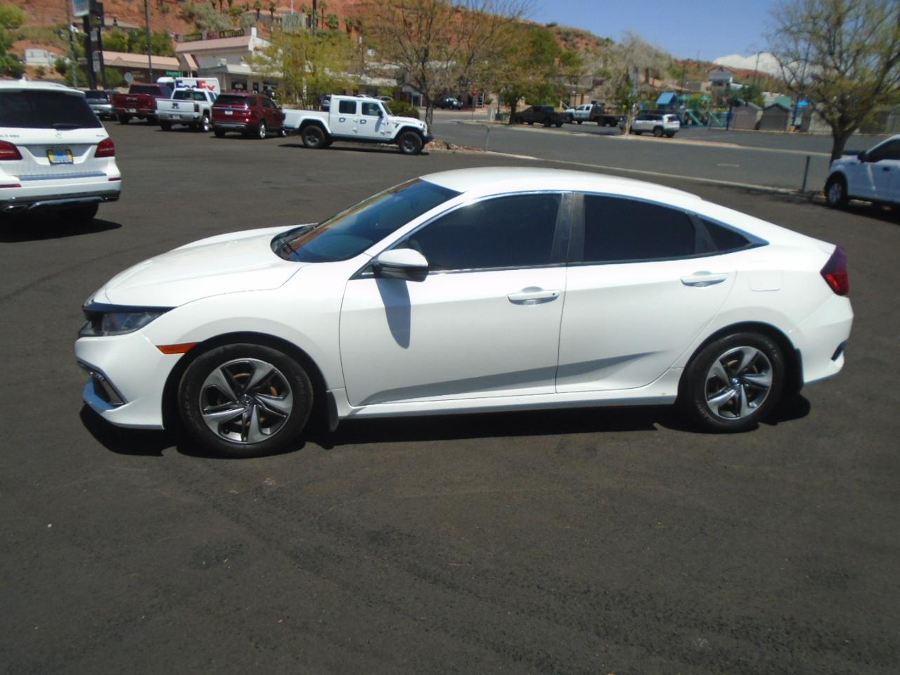 Honda Civic LX Honda Sensing Sedan CVT 2020