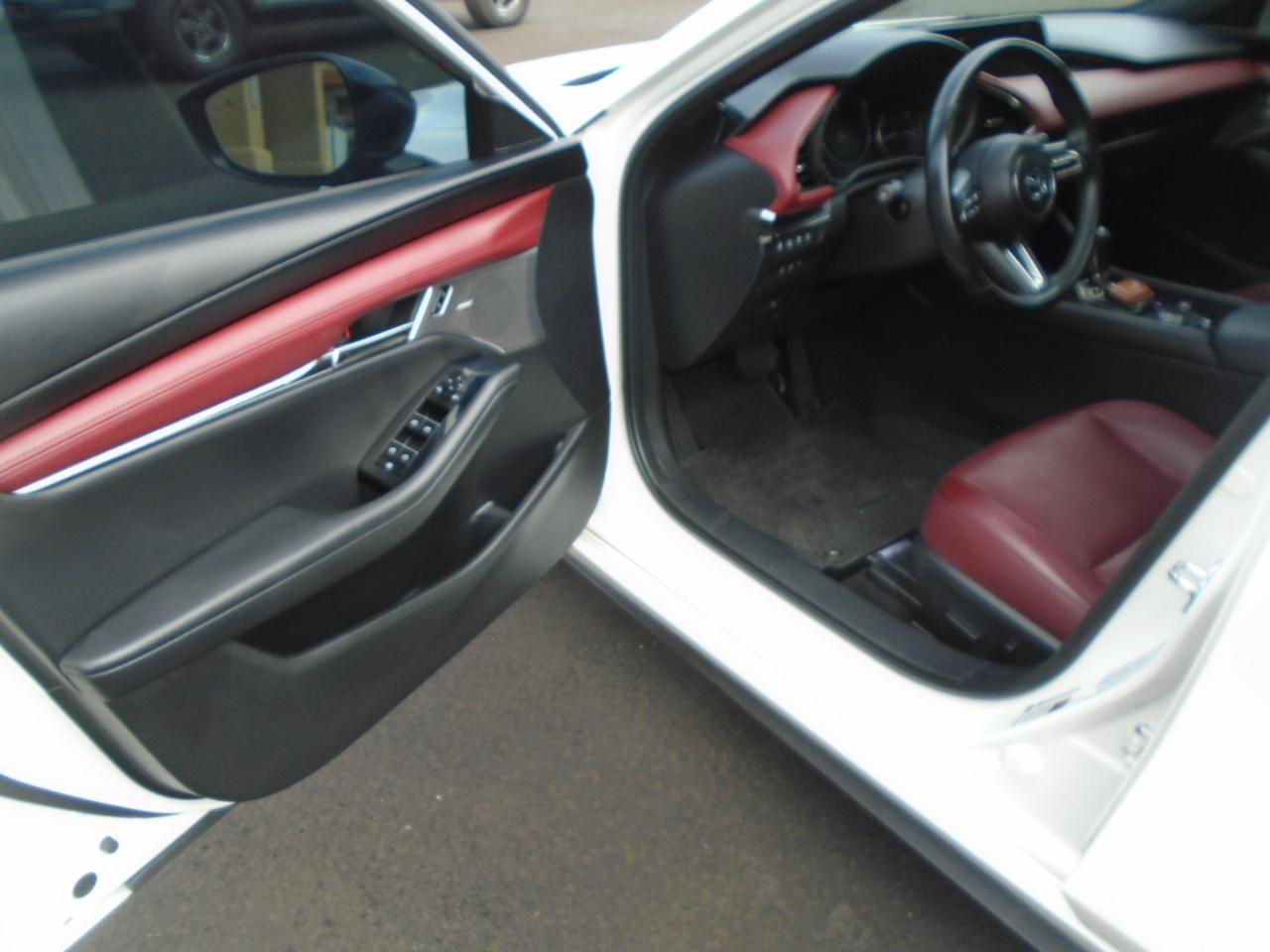Mazda MAZDA3 Premium Plus Hatchback AWD 2021