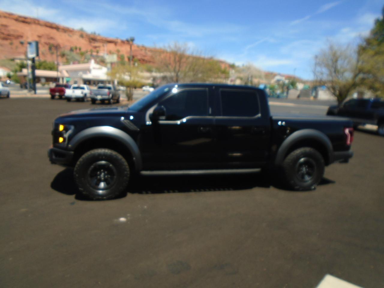 Ford F-150 Raptor SuperCrew 4WD 2018