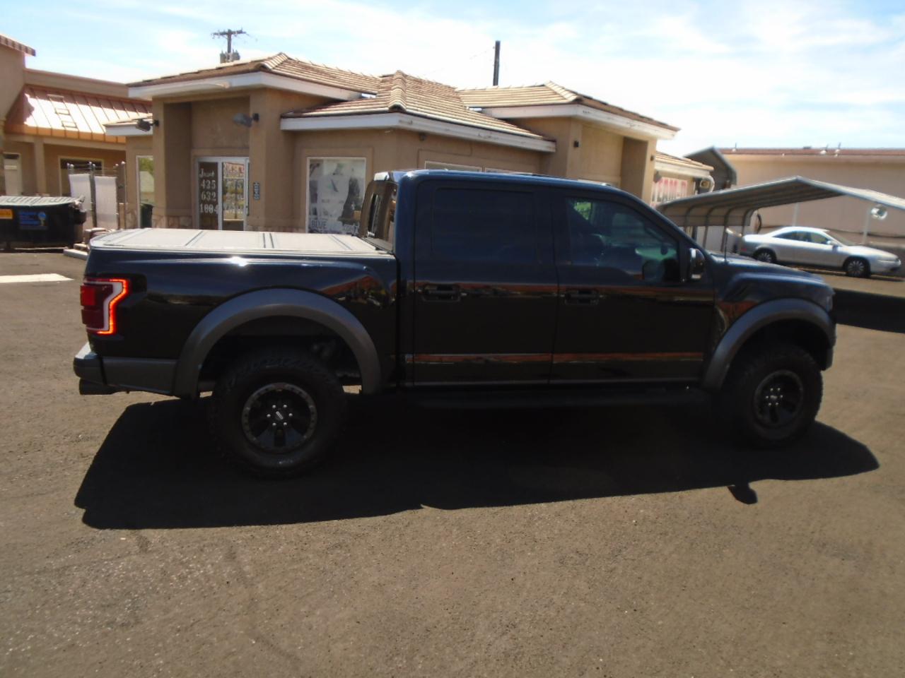 Ford F-150 Raptor SuperCrew 4WD 2018