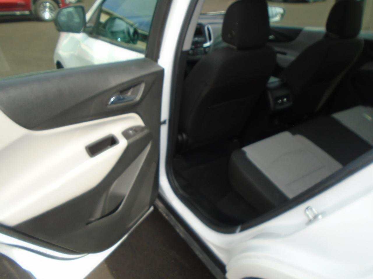 Chevrolet Equinox LS 2WD 2019