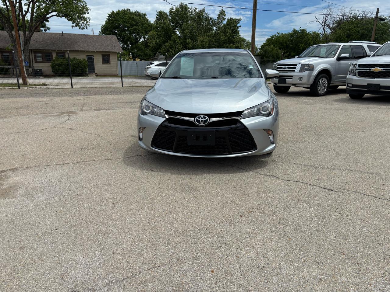 Toyota Camry SE 2015