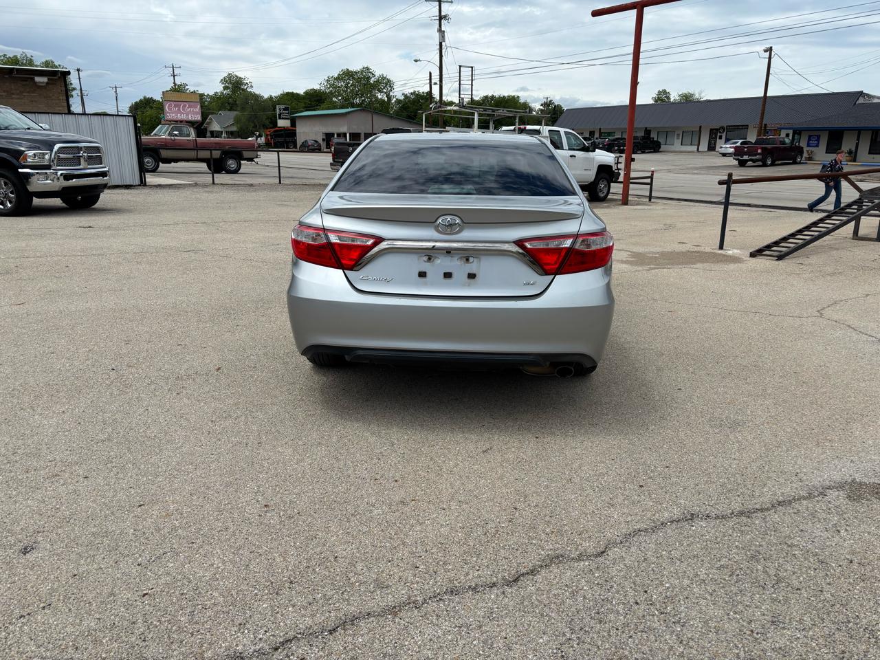 Toyota Camry SE 2015