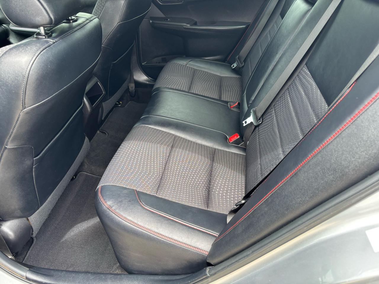 Toyota Camry SE 2015