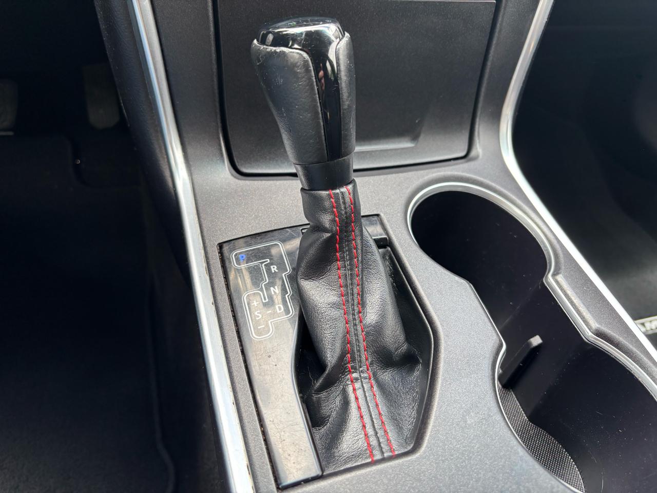 Toyota Camry SE 2015