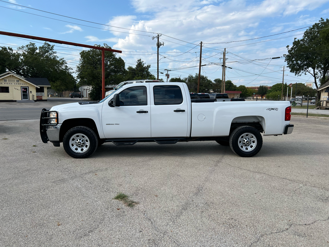 Chevrolet Silverado 3500HD Work Truck Crew Cab 4WD 2011 Chevrolet Silverado 3500HD Work Truck Crew Cab 4WD 2011