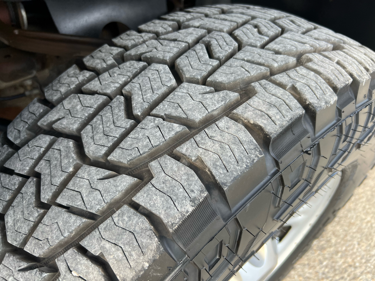 Chevrolet Silverado 3500HD Work Truck Crew Cab 4WD 2011 Chevrolet Silverado 3500HD Work Truck Crew Cab 4WD 2011