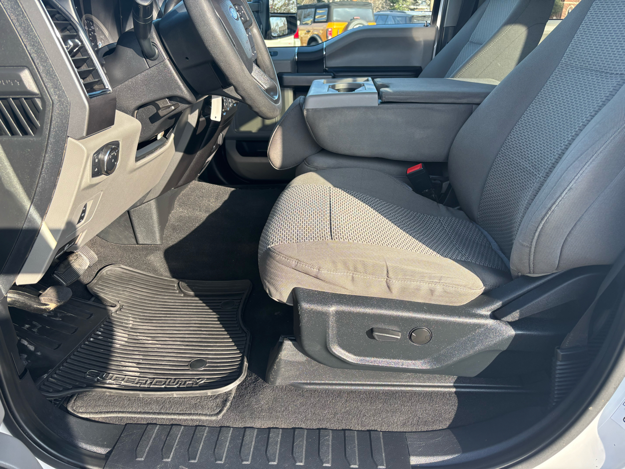 Ford F-250 SD XLT Crew Cab 4WD 2020