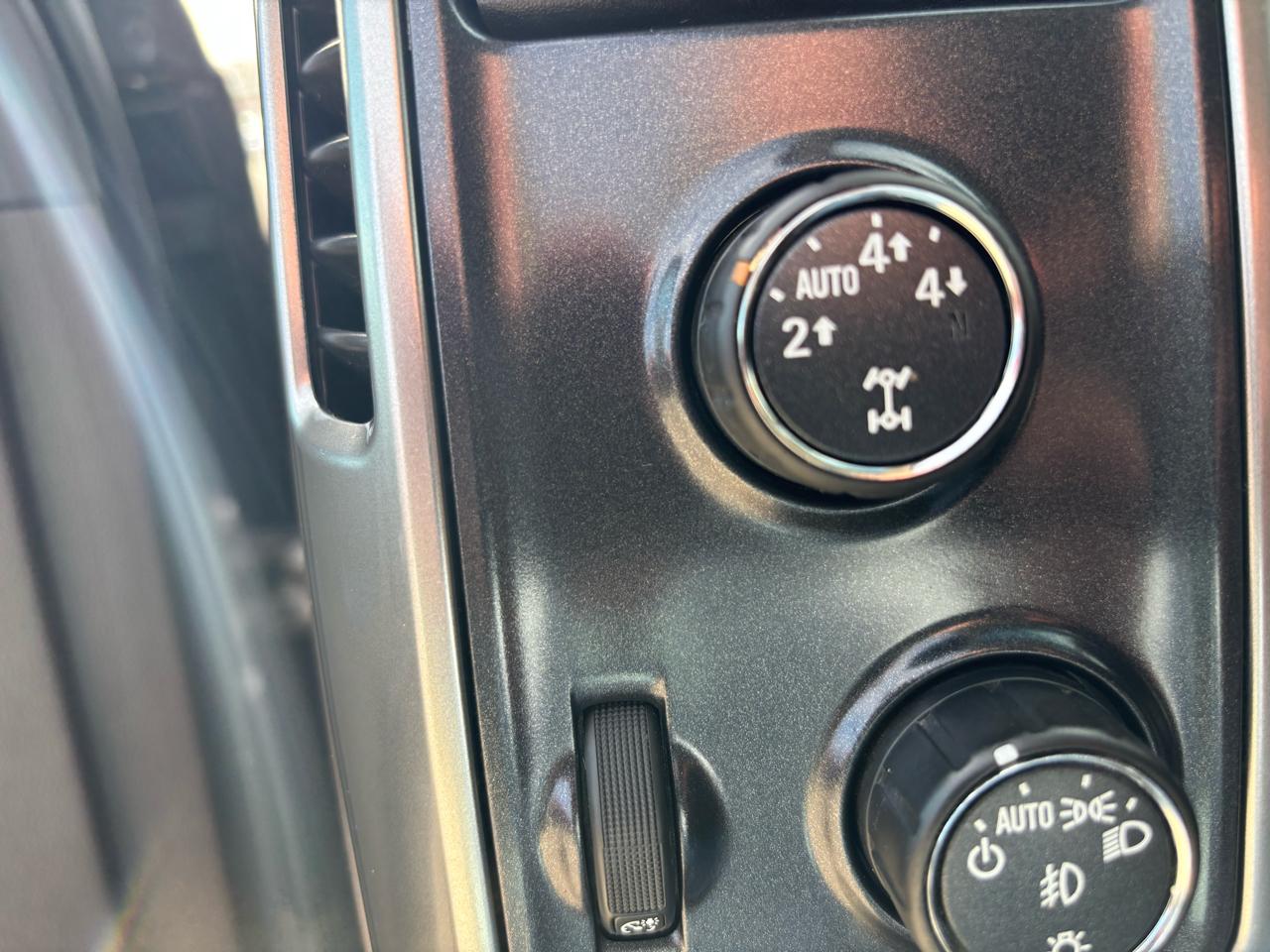 Chevrolet Silverado 1500 LTZ Crew Cab 4WD 2014