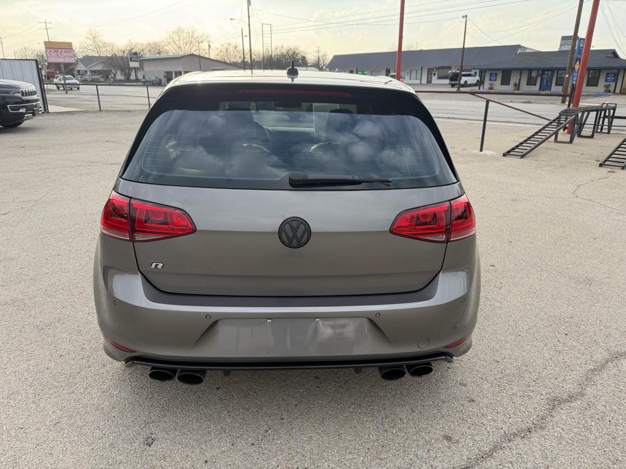 Volkswagen Golf R DCS and Navigation 6A 2017