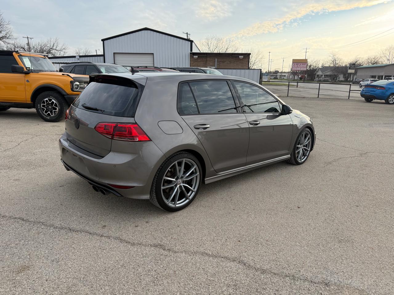 Volkswagen Golf R DCS and Navigation 6A 2017