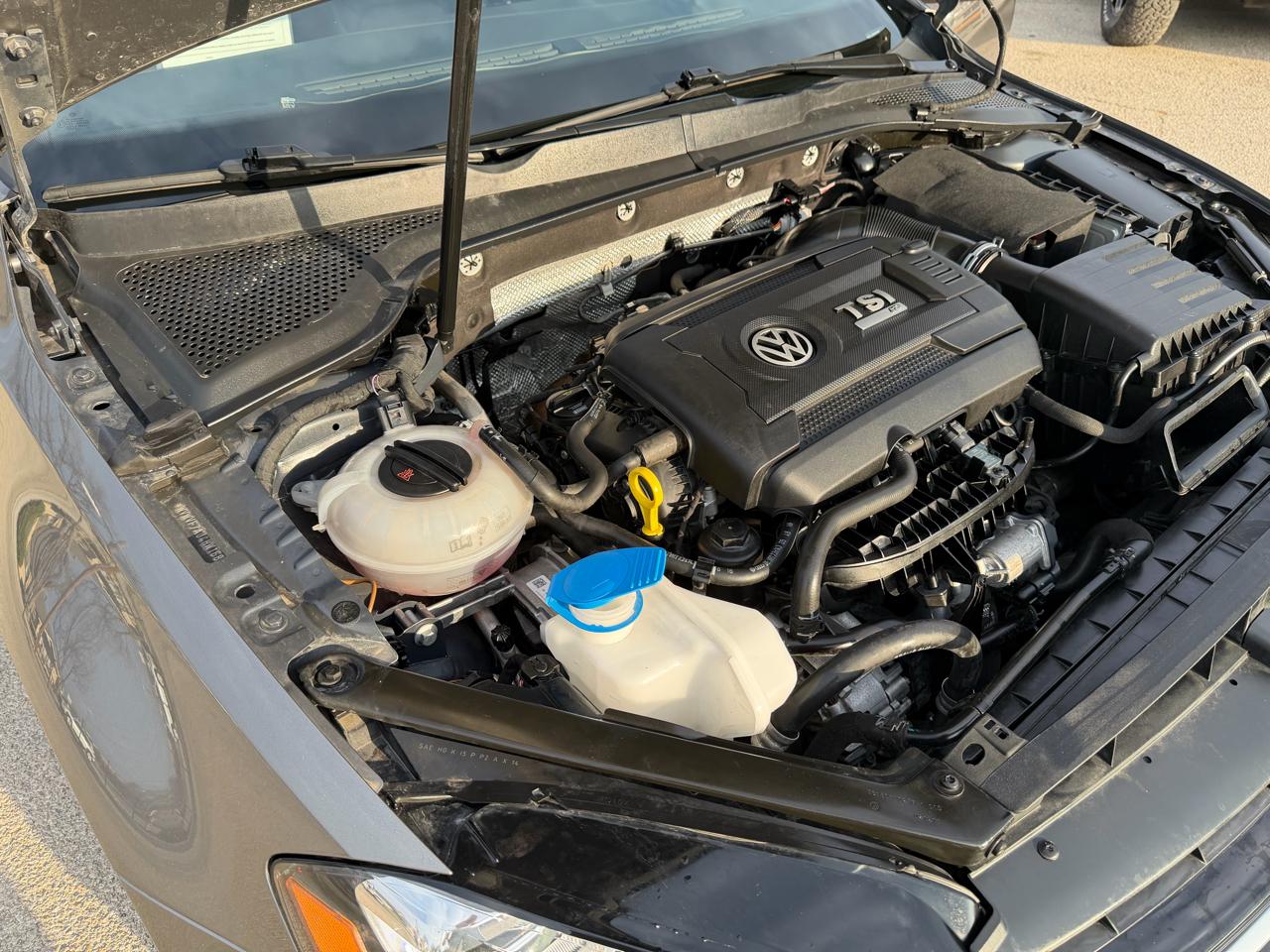 Volkswagen Golf R DCS and Navigation 6A 2017