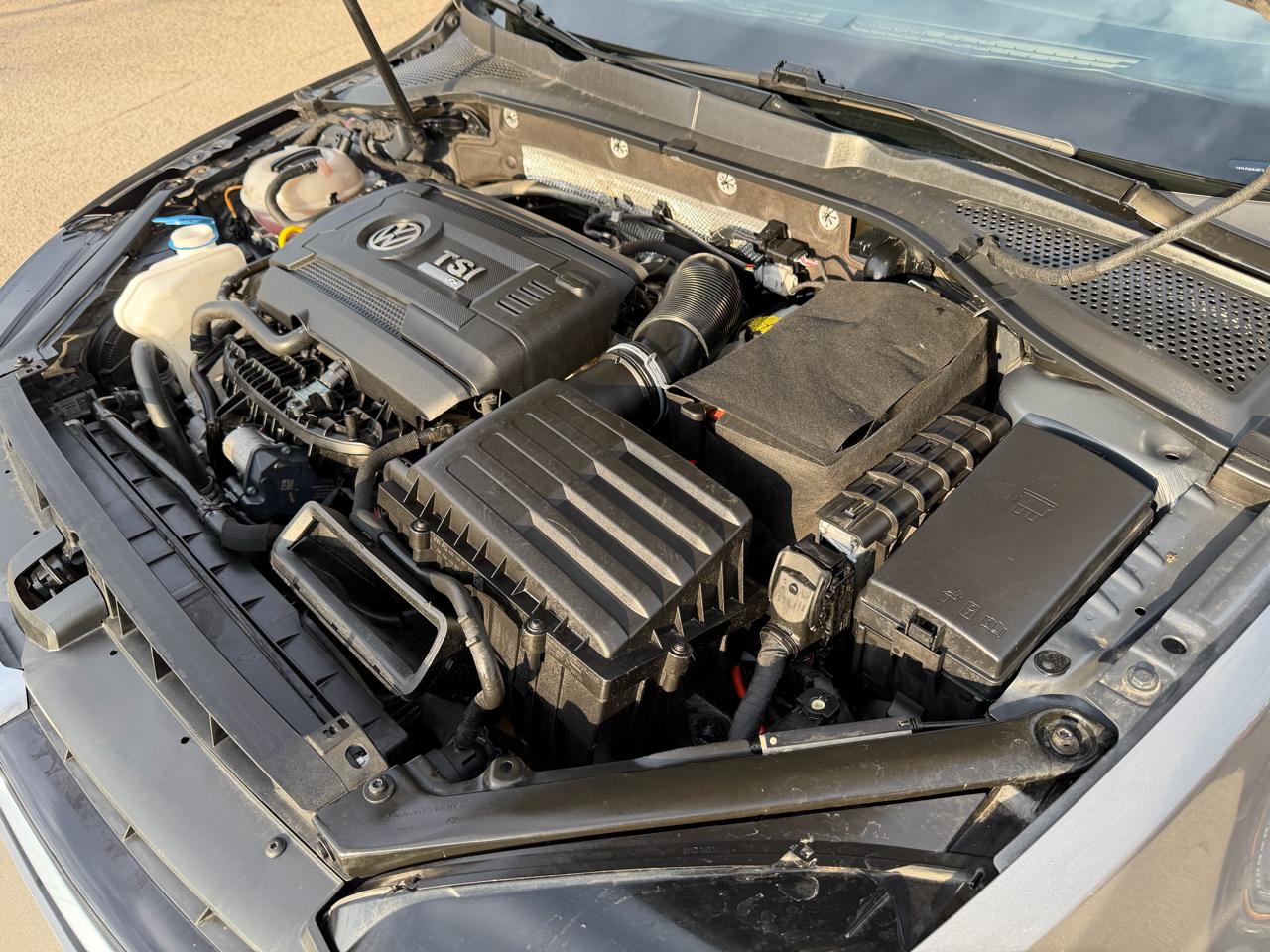 Volkswagen Golf R DCS and Navigation 6A 2017