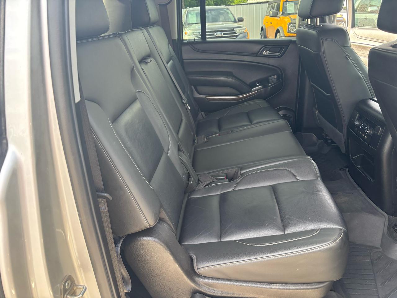 Chevrolet Suburban LT 2WD 2019