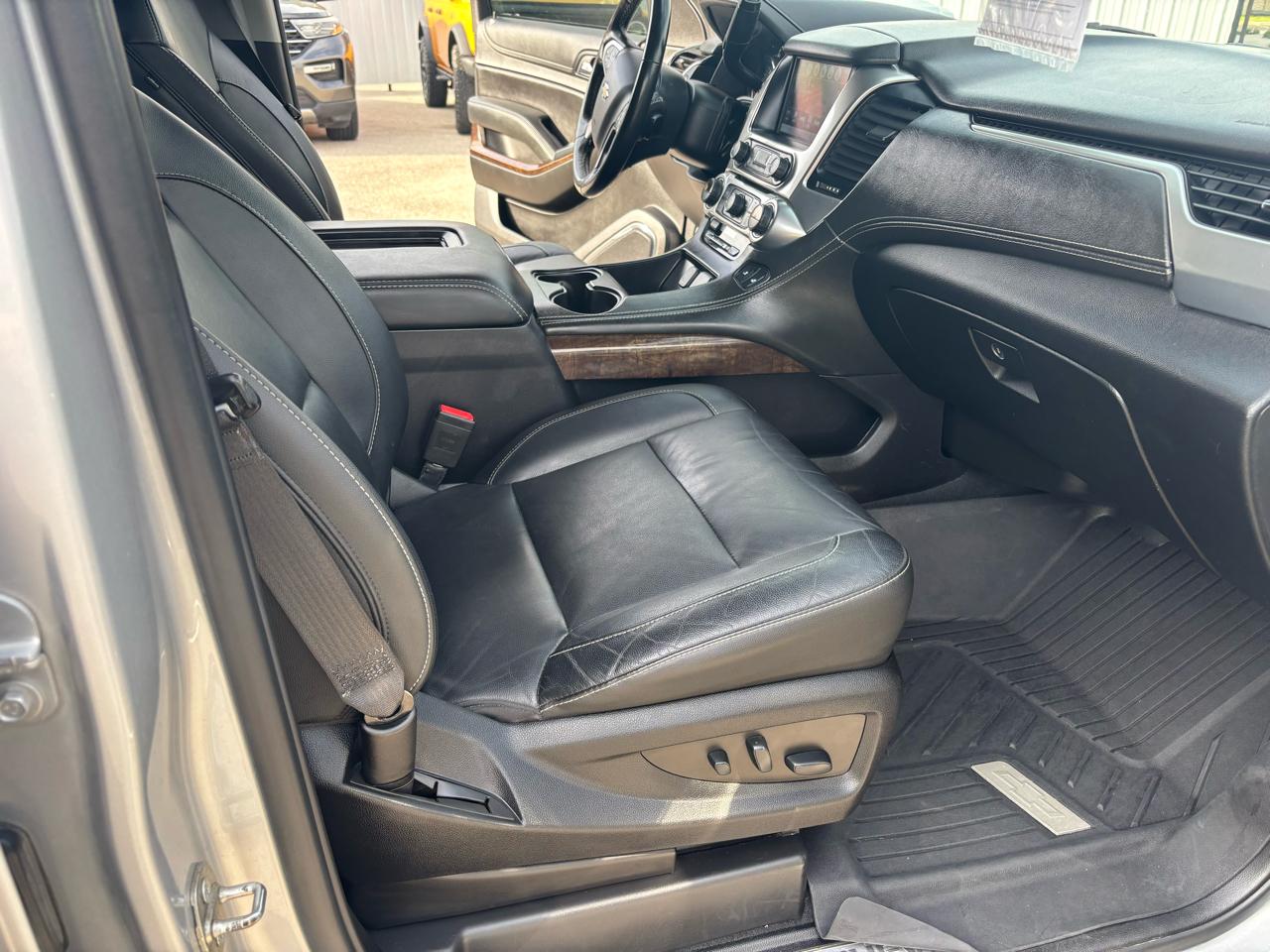 Chevrolet Suburban LT 2WD 2019