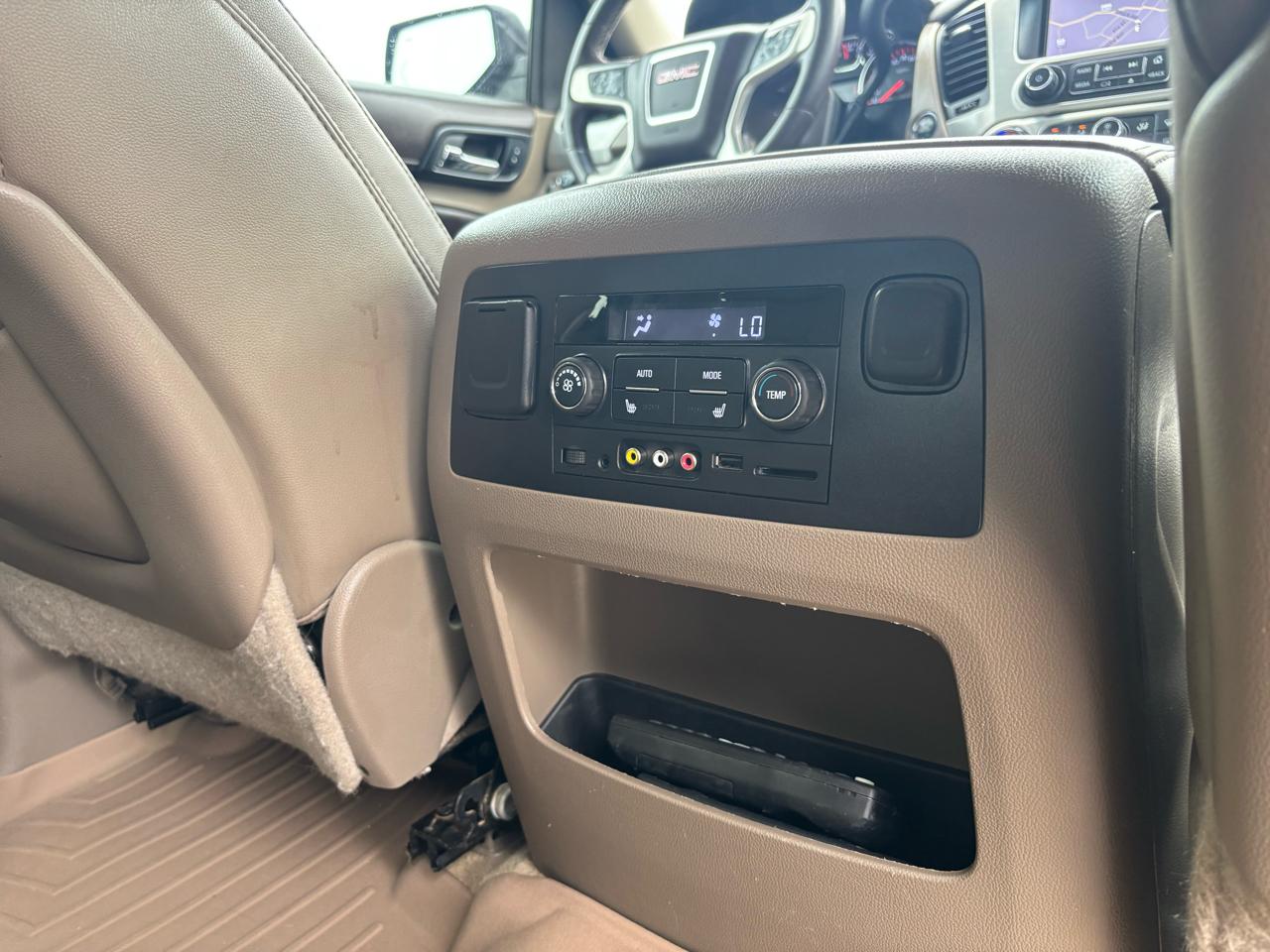 GMC Yukon SLT 2WD 2015