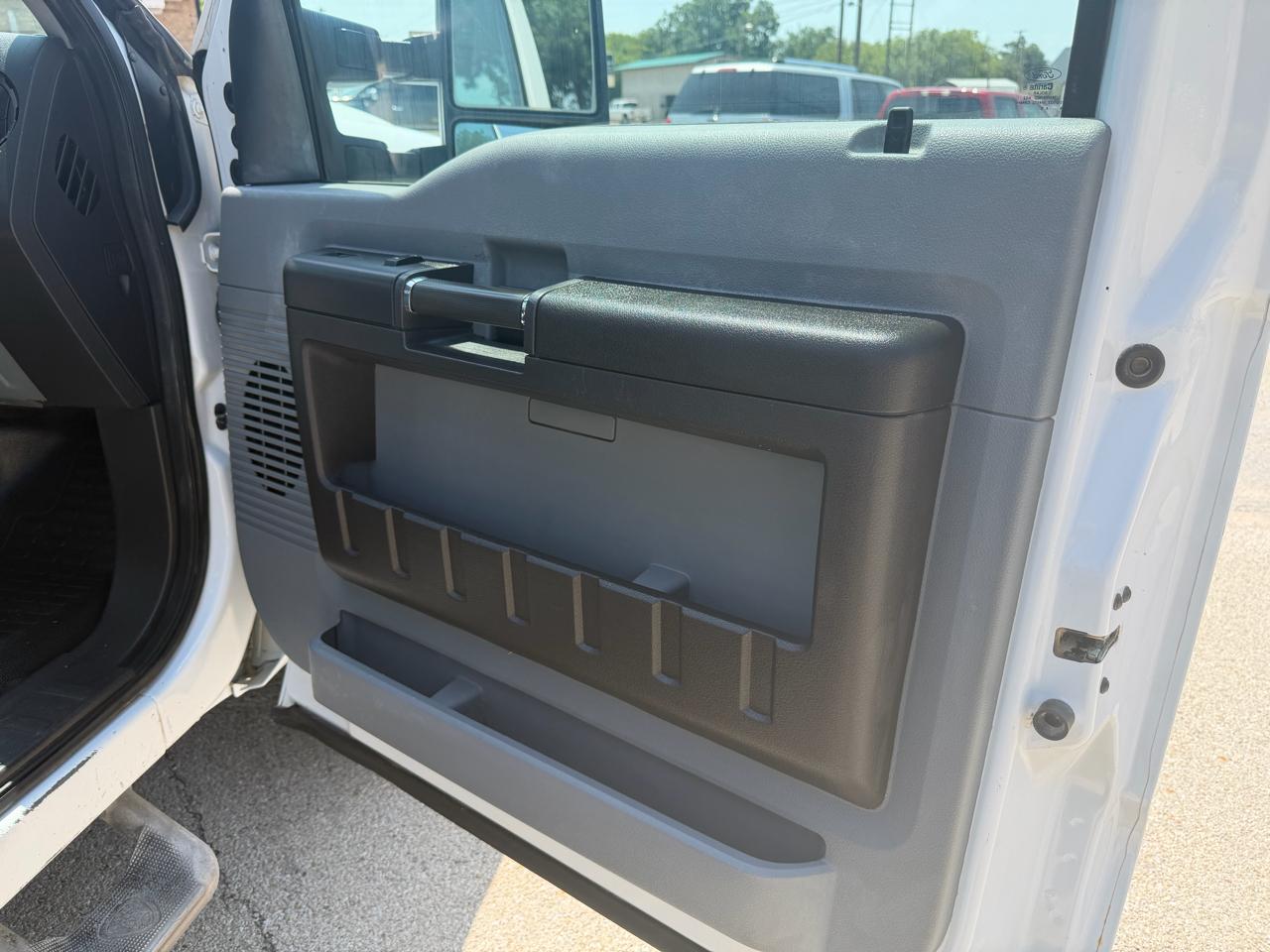 Ford F-350 SD XL DRW 4WD 2015