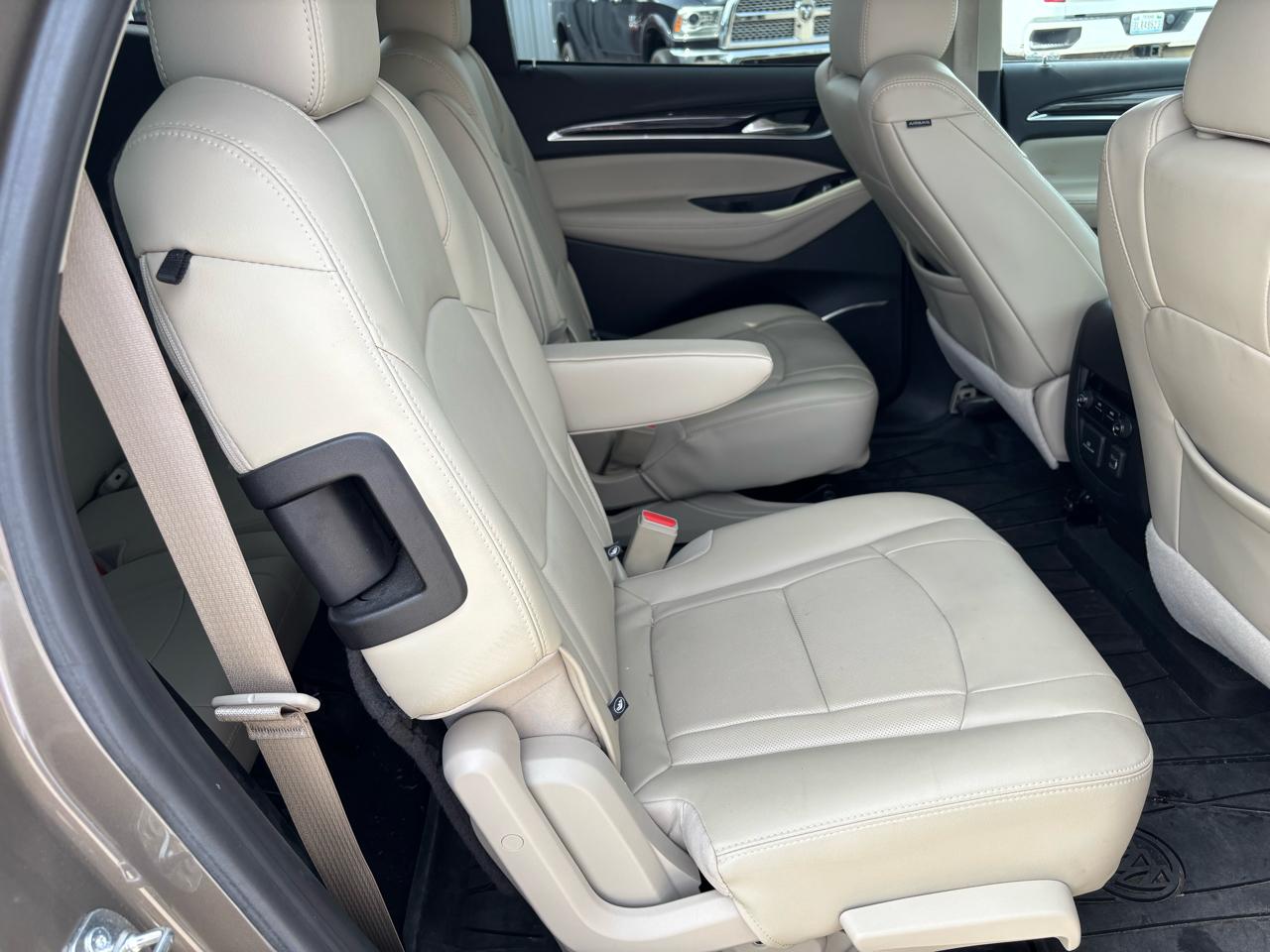 Buick Enclave Essence FWD 2020