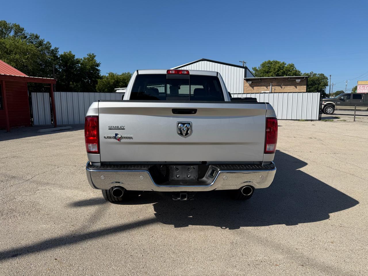 RAM 1500 Lone Star 4x2 Crew Cab 5'7" Box 2017