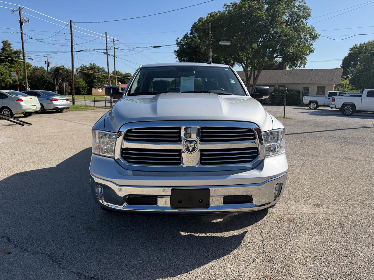 RAM 1500 Lone Star 4x2 Crew Cab 5'7" Box 2017
