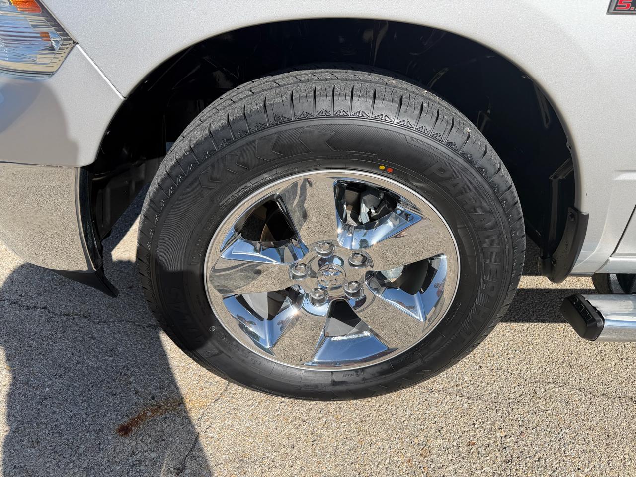 RAM 1500 Lone Star 4x2 Crew Cab 5'7" Box 2017