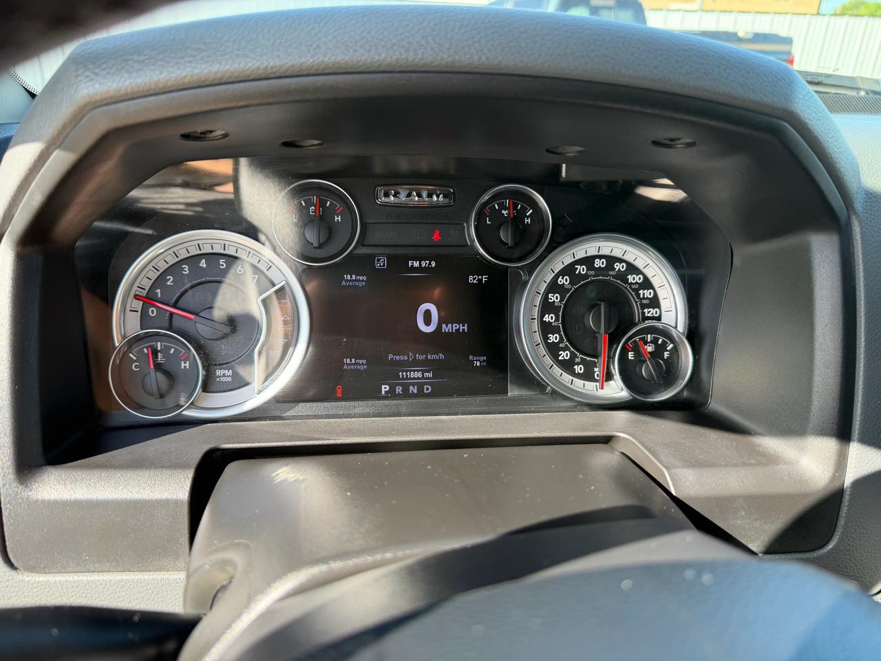 RAM 1500 Lone Star 4x2 Crew Cab 5'7" Box 2017