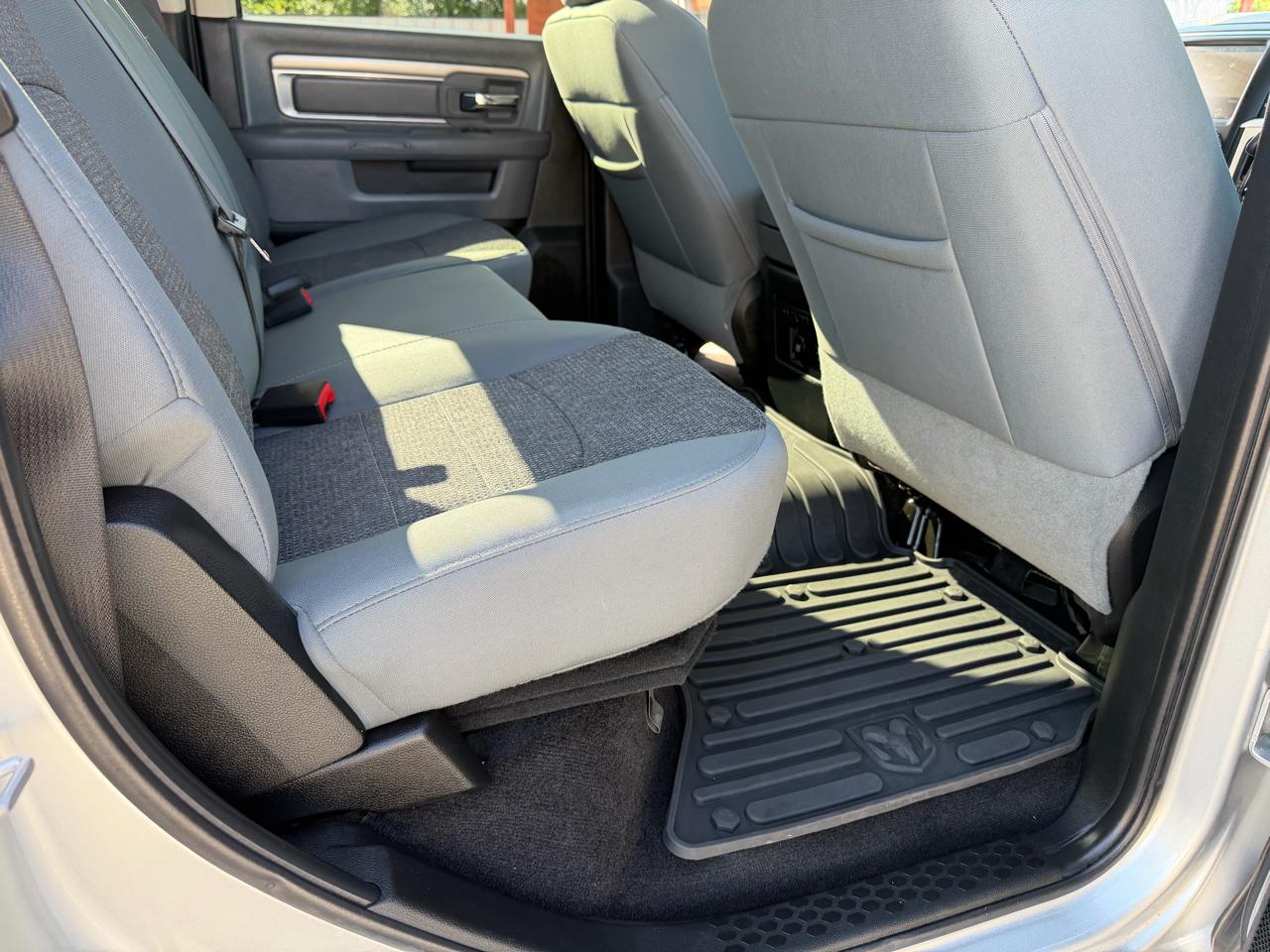RAM 1500 Lone Star 4x2 Crew Cab 5'7" Box 2017