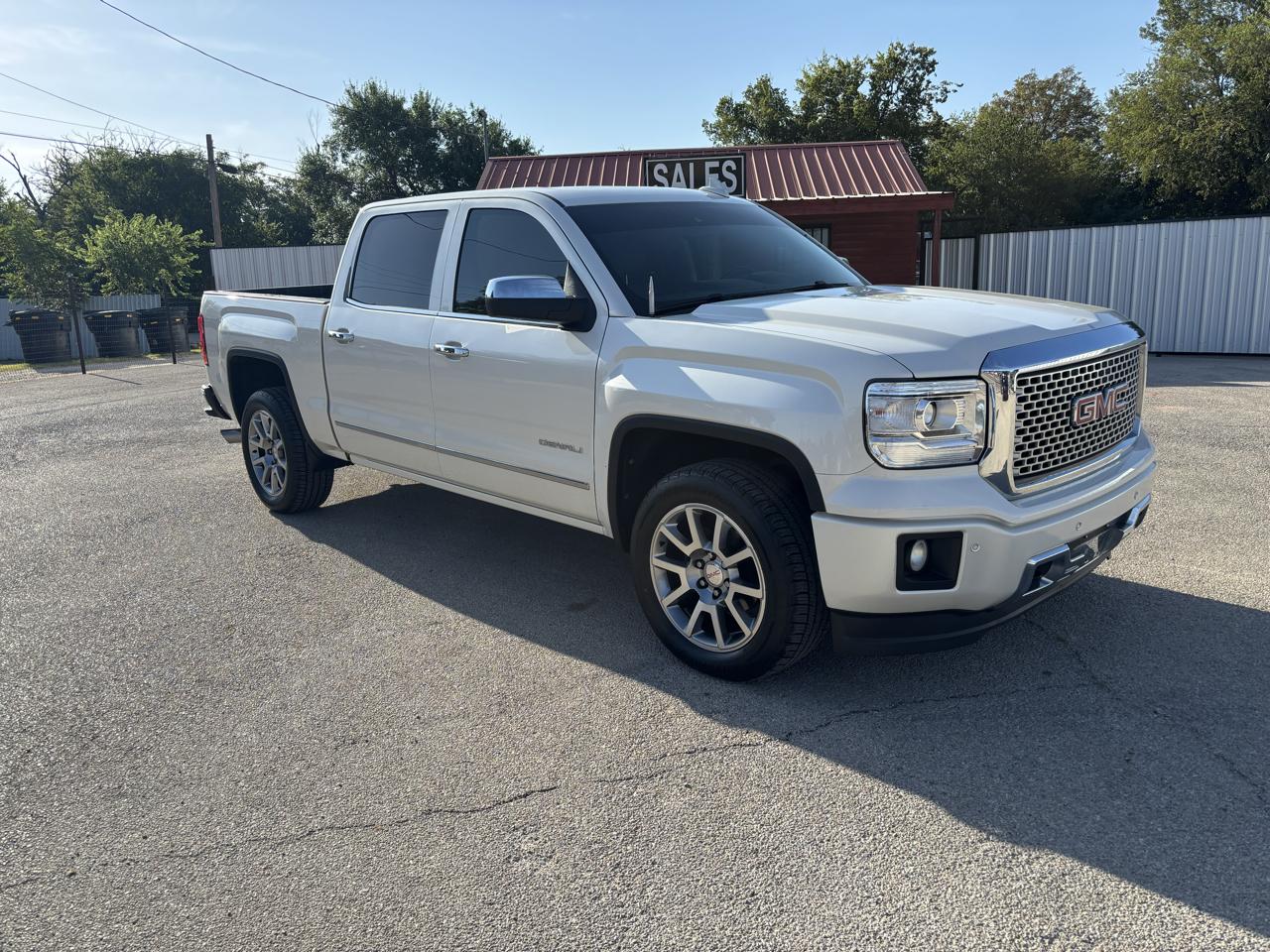 GMC Sierra 1500 Denali Crew Cab Short Box 4WD 2015