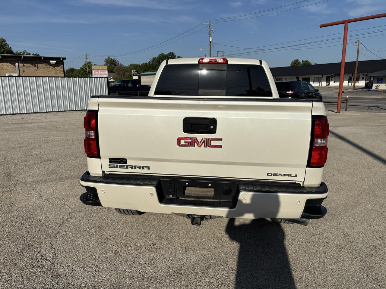 GMC Sierra 1500 Denali Crew Cab Short Box 4WD 2015