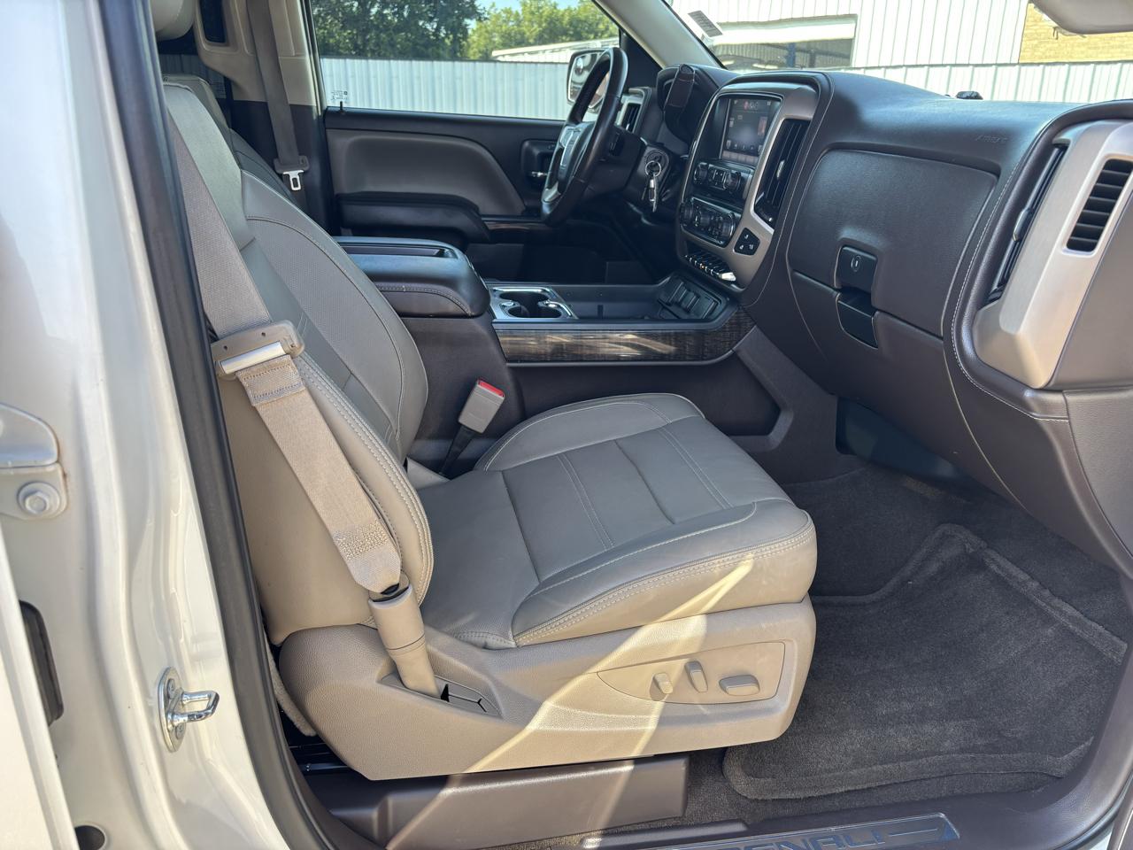 GMC Sierra 1500 Denali Crew Cab Short Box 4WD 2015