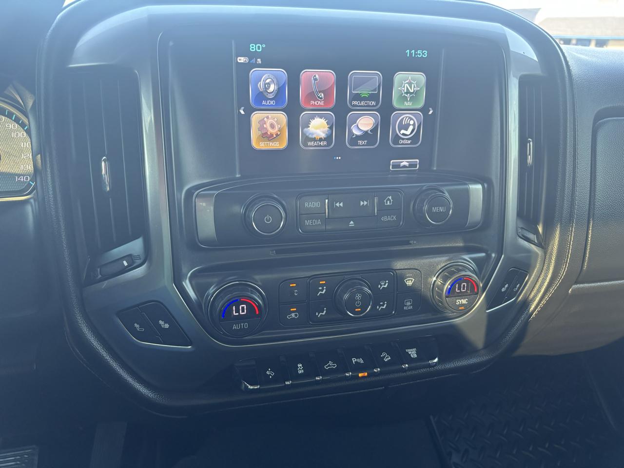 Chevrolet Silverado photo 13