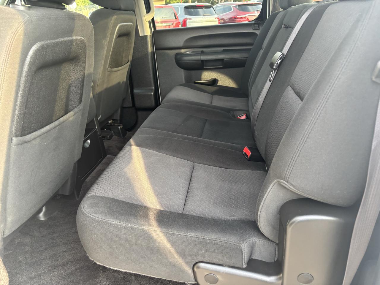 Chevrolet Silverado photo 10