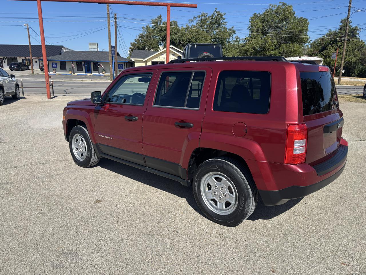 Jeep Patriot Sport 2WD 2012