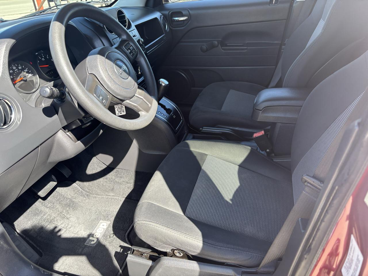 Jeep Patriot Sport 2WD 2012
