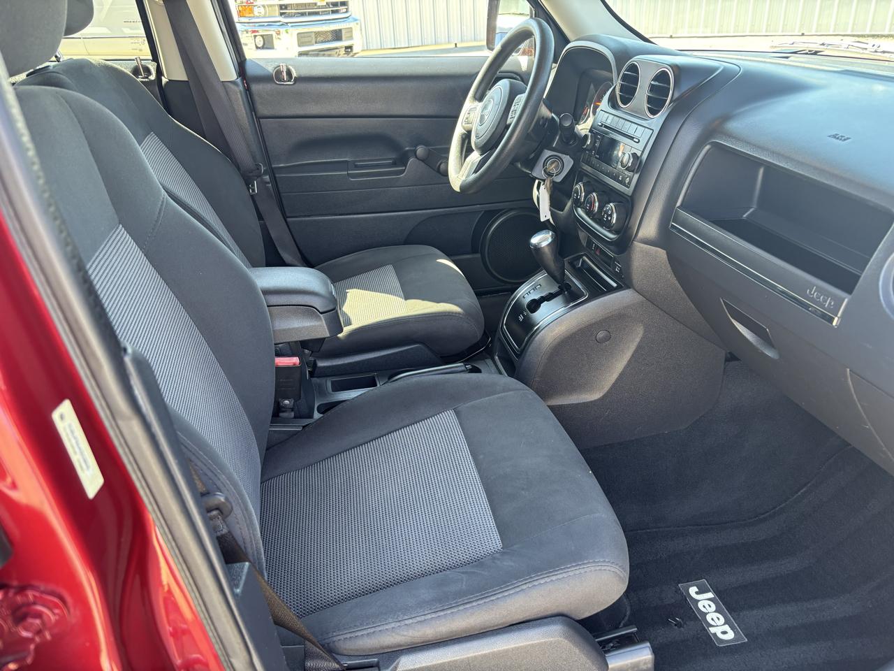 Jeep Patriot Sport 2WD 2012