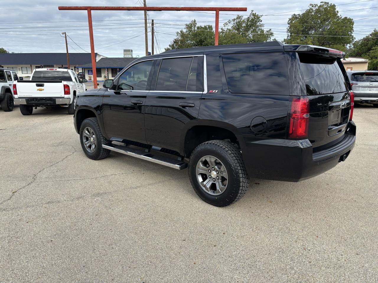 Chevrolet Tahoe photo 6