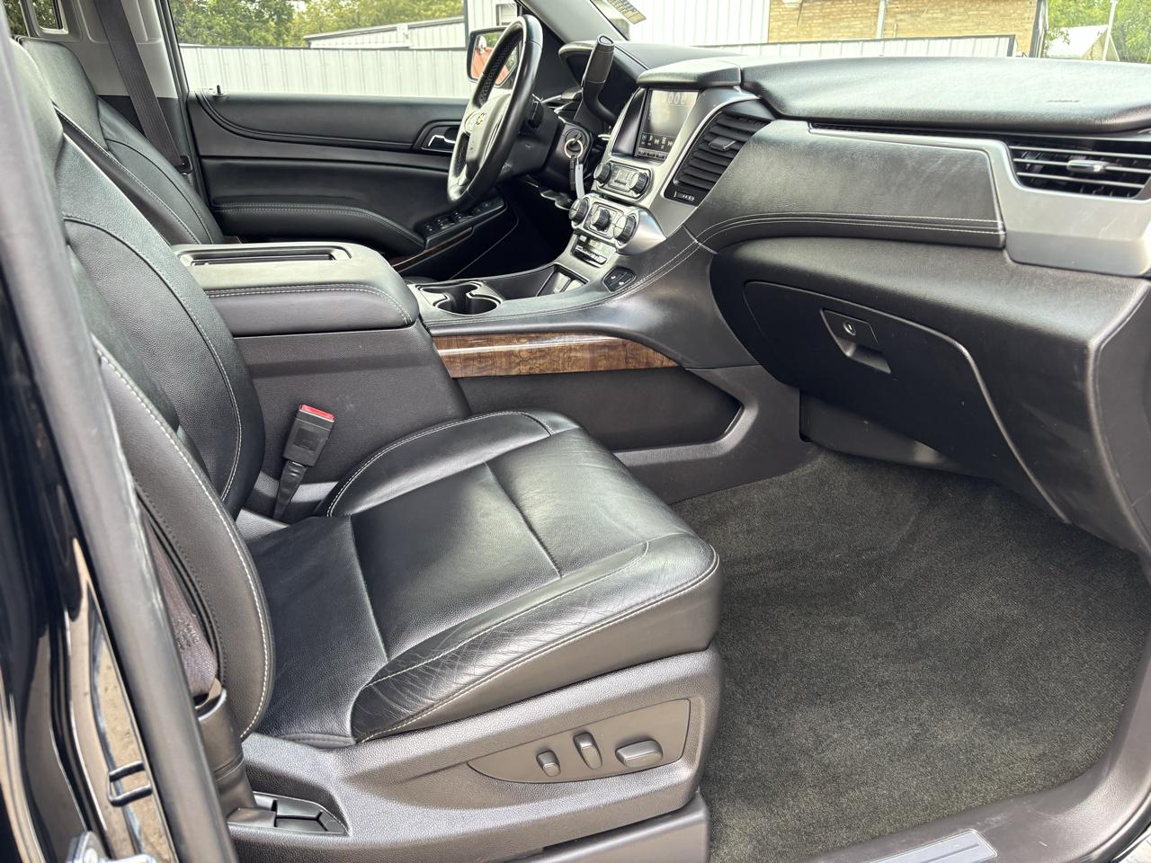 Chevrolet Tahoe photo 8