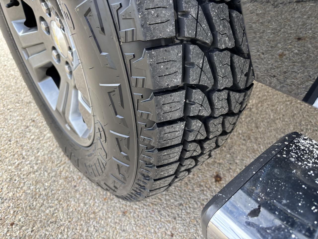 Chevrolet Tahoe photo 18