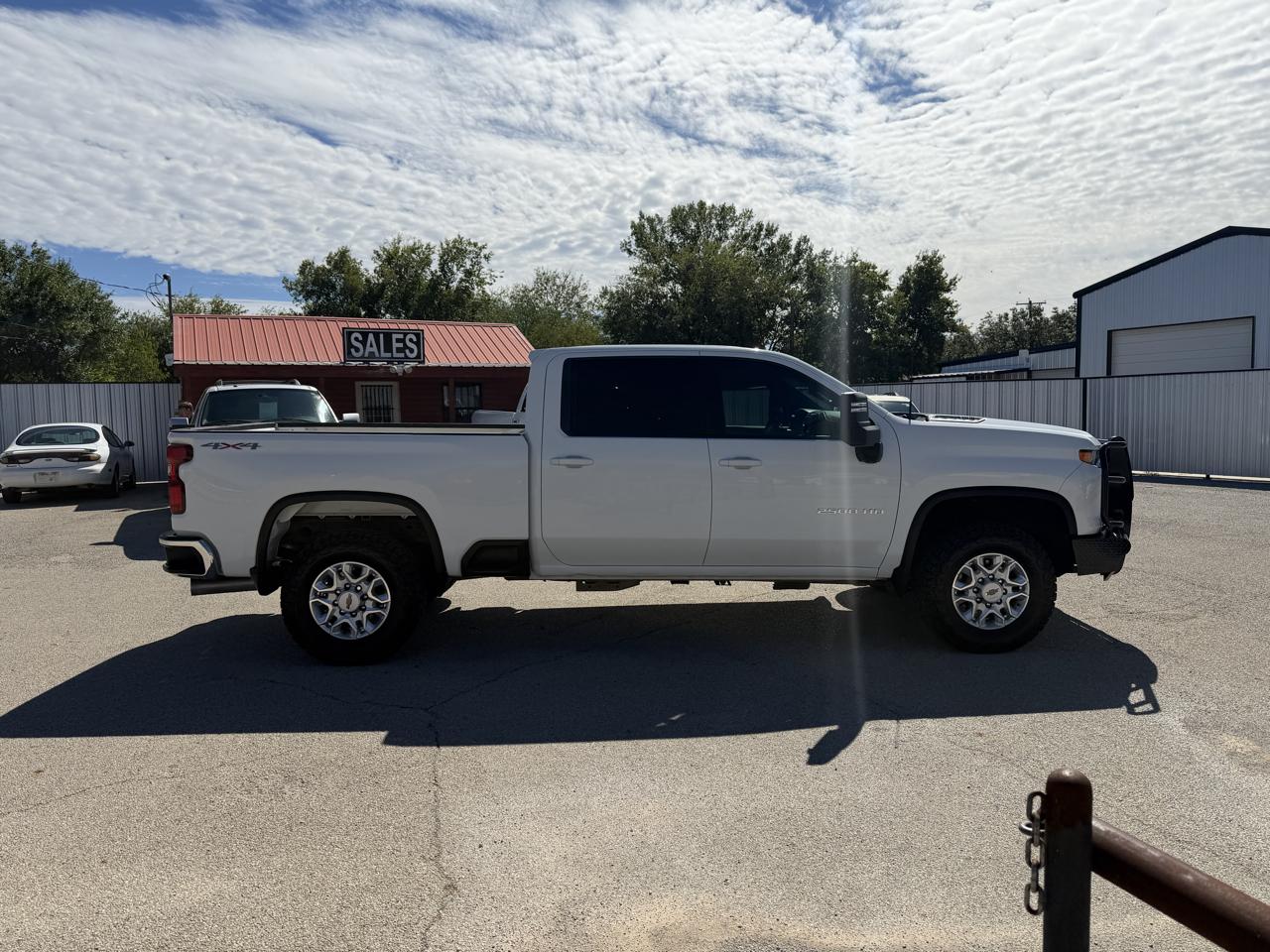 Chevrolet Silverado 2500HD LT Crew Cab Short Box 4WD 2021