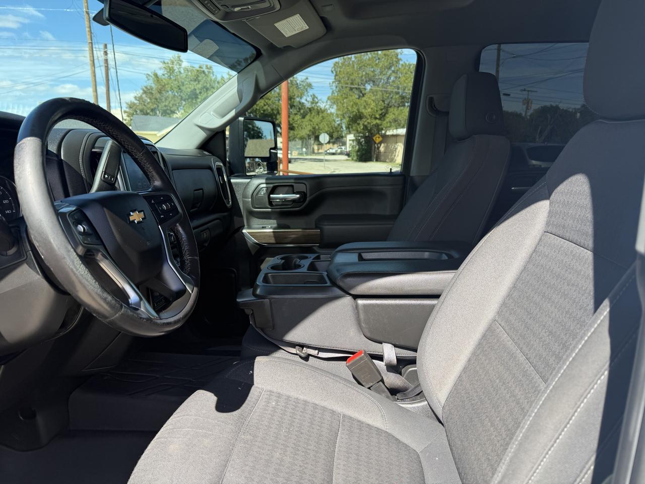 Chevrolet Silverado 2500HD LT Crew Cab Short Box 4WD 2021