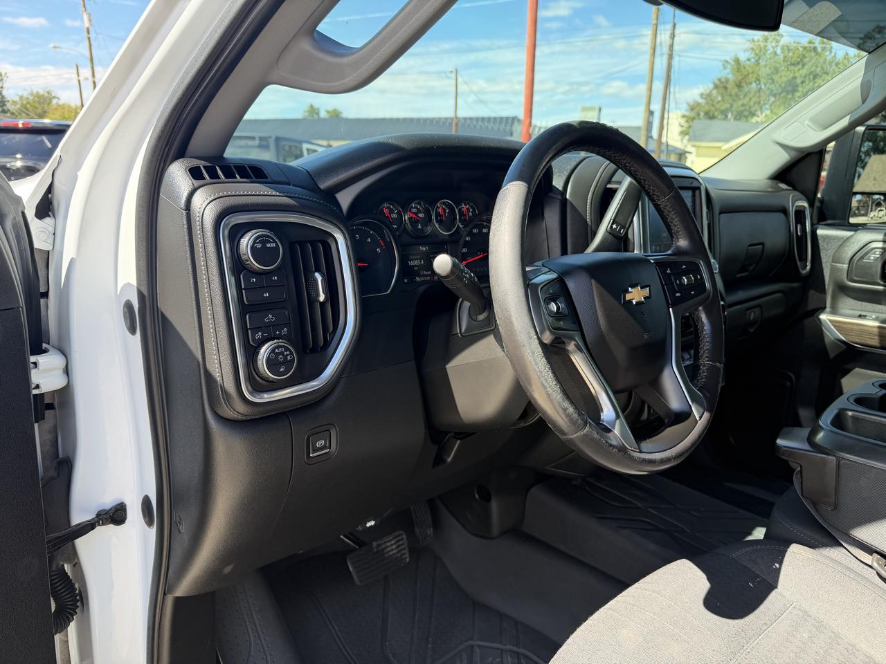 Chevrolet Silverado 2500HD LT Crew Cab Short Box 4WD 2021
