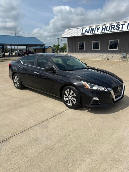 Nissan Altima  2020