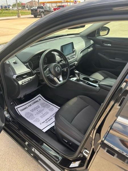 Nissan Altima  2020