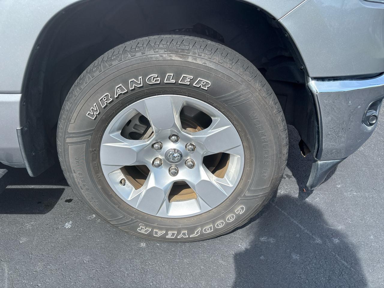 RAM 1500 Big Horn Crew Cab SWB 2WD 2019